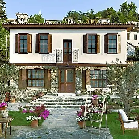 Hotel Gullu Mansions 3*
